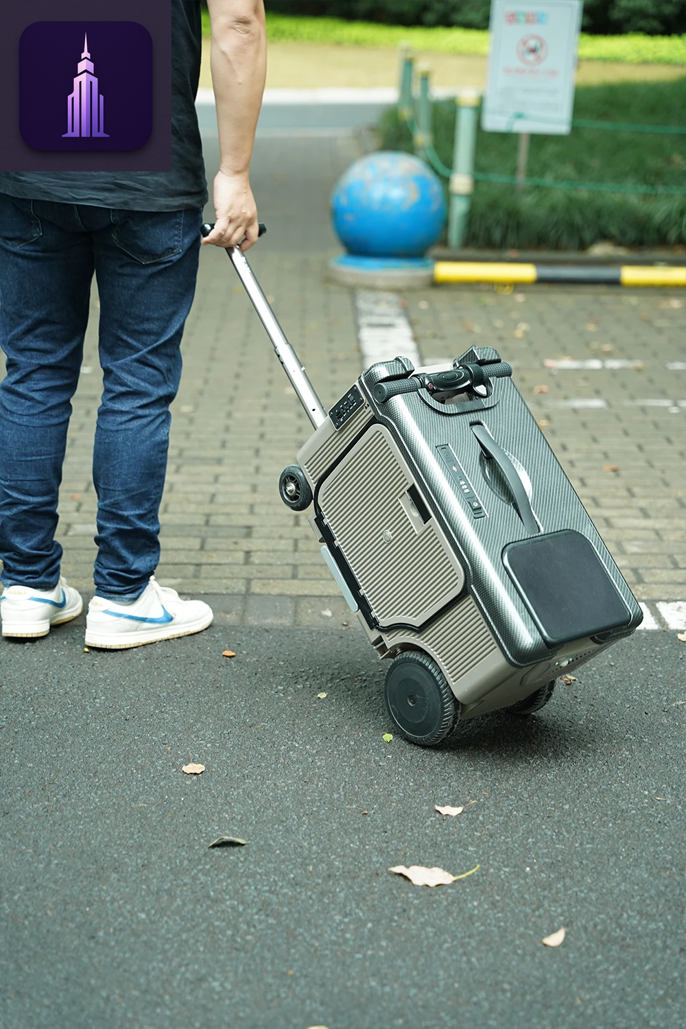 Fengjiu 20'' Motorized Smart Luggage